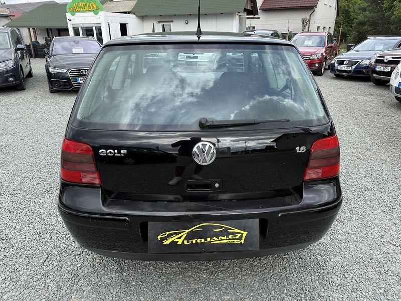 Volkswagen Golf 1.6i - fotka 5 z 13