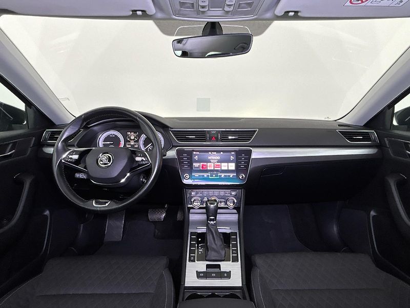 Škoda Superb Ambition DSG - fotka 5 z 28