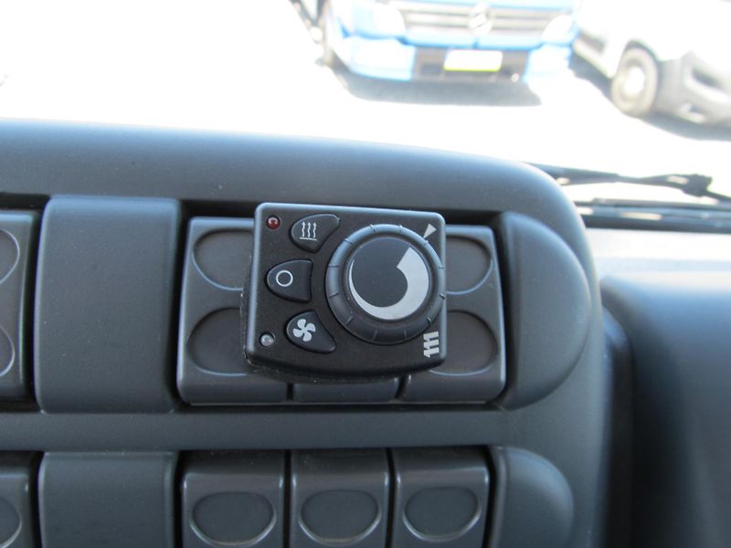 Iveco (2005) Eurocargo ML 150E21 cisterna - fotka 32 z 37