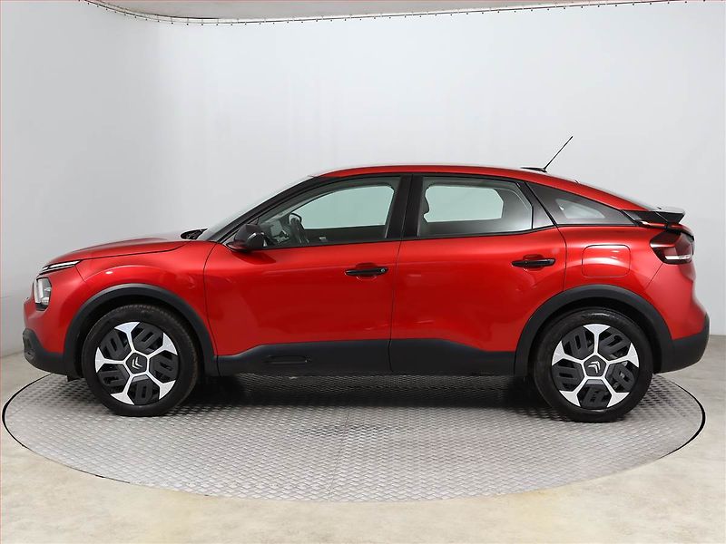 Citroën C4 (2021) Feel 1.2 PureTech, ČR,1.maj - fotka 3 z 15