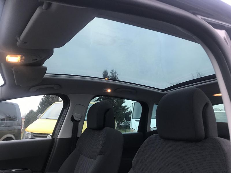 Peugeot 3008 1.6 Benzín 115 ,6-KVALT,KLIMA. - fotka 14 z 15