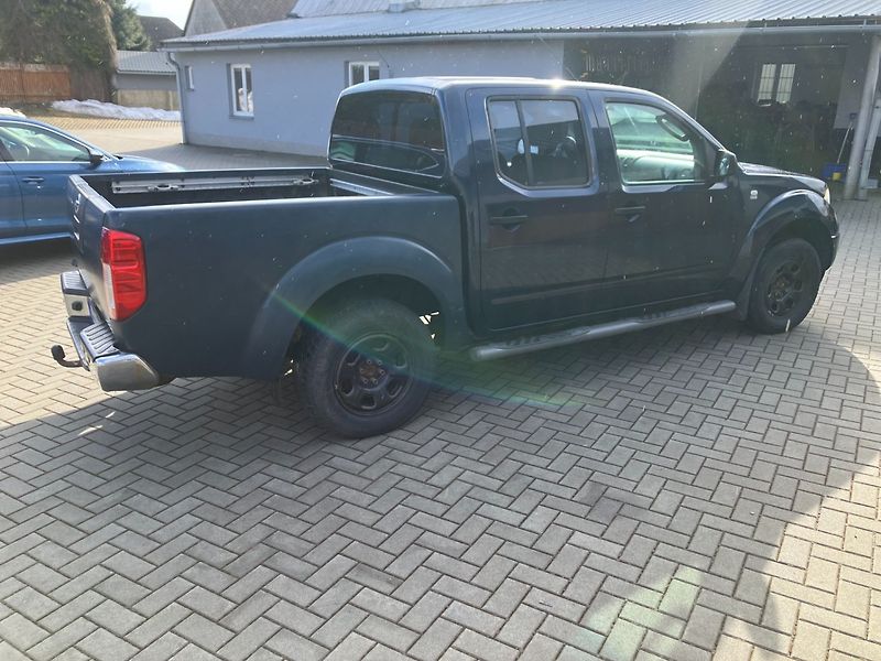 Nissan Navara (2007) 2.5DCI 4WD DOUBLE CUB - fotka 4 z 27