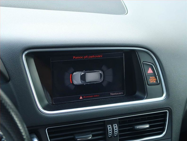 Audi Q5 (2016) S line 2.0 TDI, 4X4, Automat - fotka 18 z 19