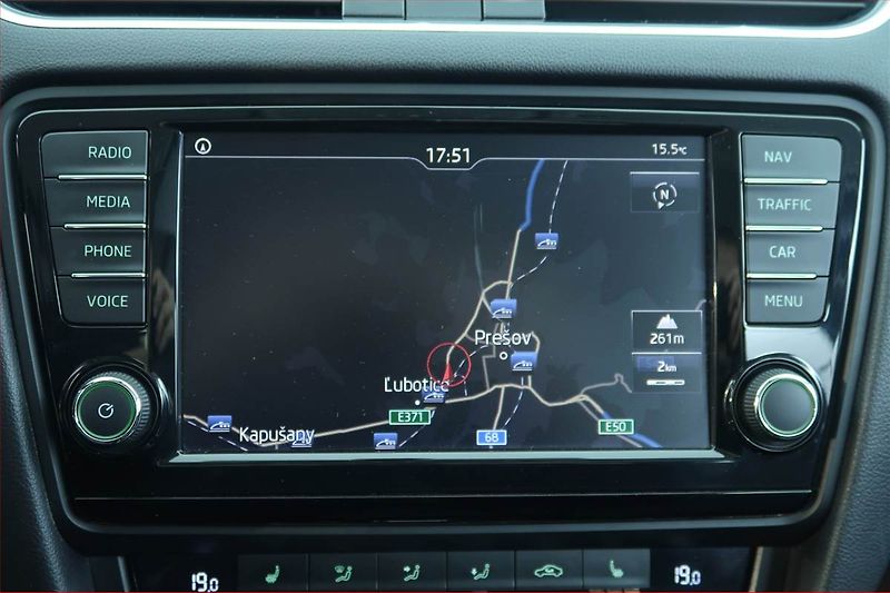 Škoda Octavia (2016) 1.6 TDI, Automat, Navi, Xenony - fotka 21 z 25
