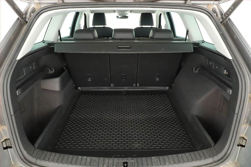 Škoda Kodiaq (2023) 2.0 TSI - fotka 19 z 20