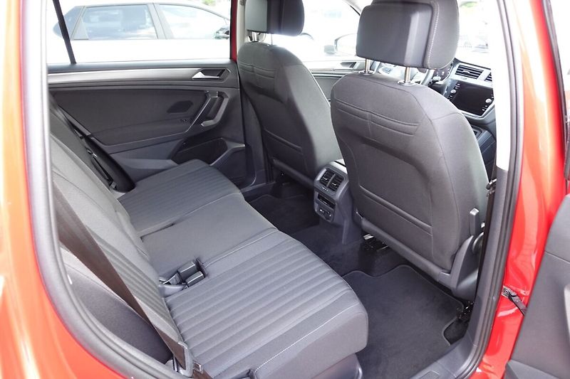 Volkswagen Tiguan 1.5 TSI EVO 110 kW Life - fotka 12 z 32
