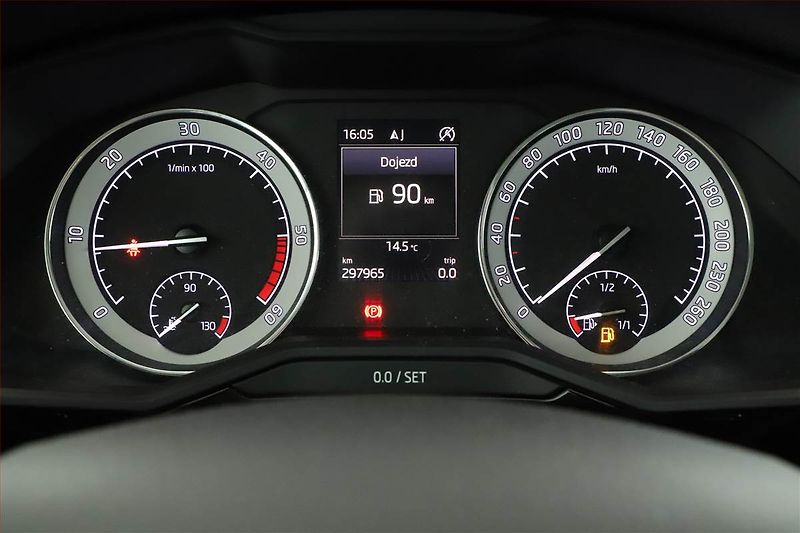 Škoda Superb (2017) Laurin&Klement 2.0 TDI, Kůže - fotka 8 z 25