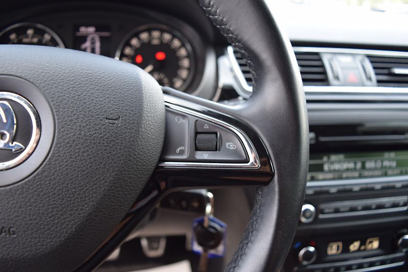 Škoda Rapid (2014) 1.2TSI 77kw ELEGANCE XEN ALU  - fotka 25 z 48