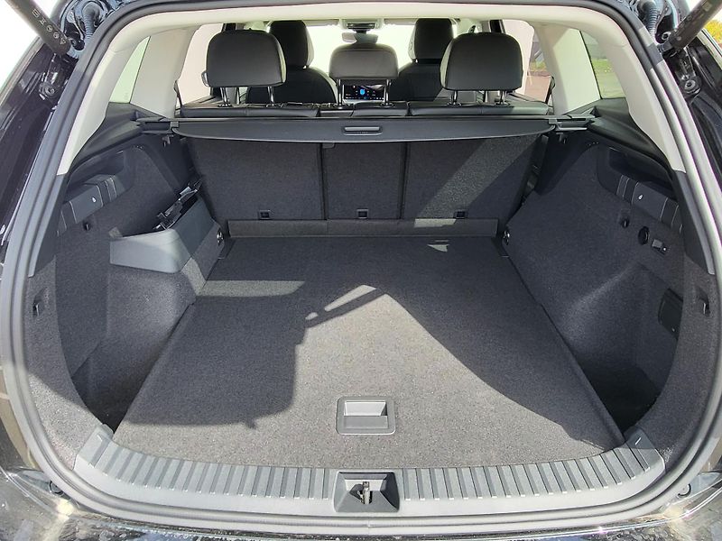 Volkswagen Tayron (2026) People 2,0 TDI 110kW-nový - fotka 20 z 27