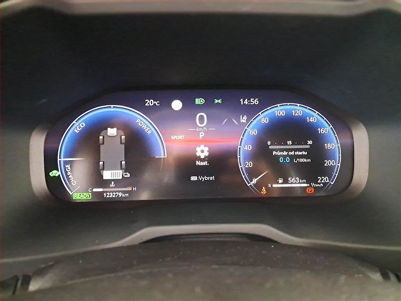 Toyota RAV4 (2023) Executive 2.5 Hybrid - fotka 11 z 23