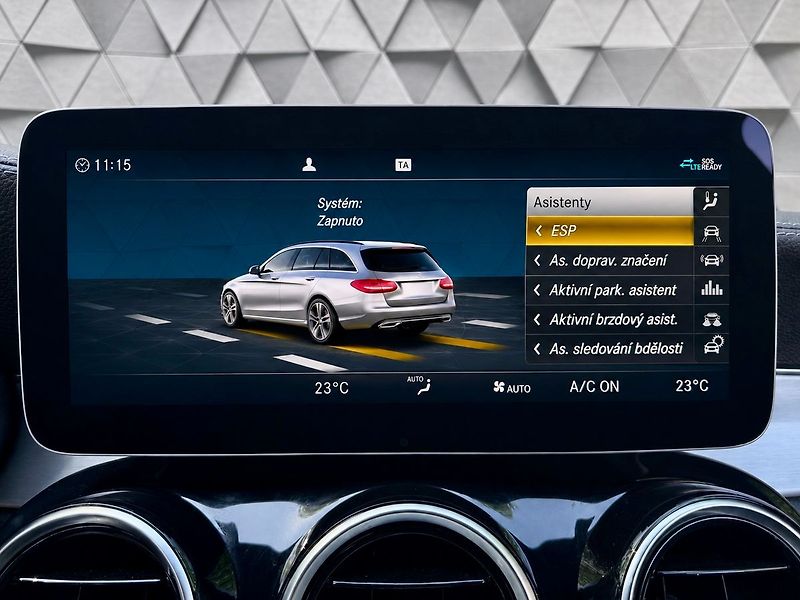 Mercedes-Benz Třídy C 300d AMG, WEBASTO, BURMESTER, - fotka 15 z 22