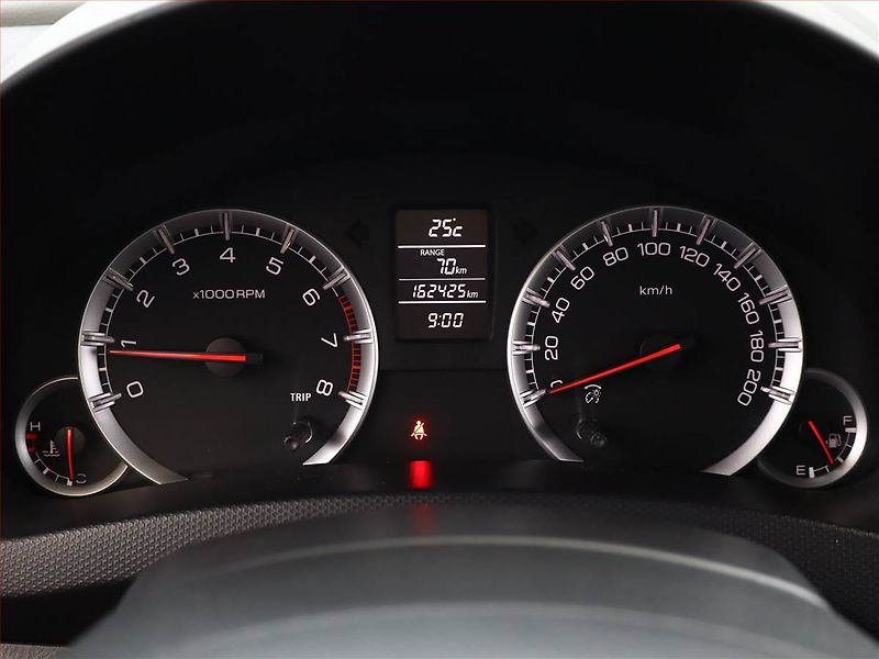 Suzuki Swift (2012) 1.2, Serv.kniha - fotka 8 z 9