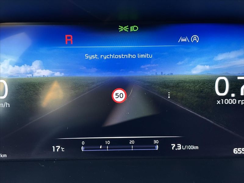 Kia Ceed 1,5 TGDi AT TOP ZÁRUKA TAŽNÉ - fotka 47 z 51