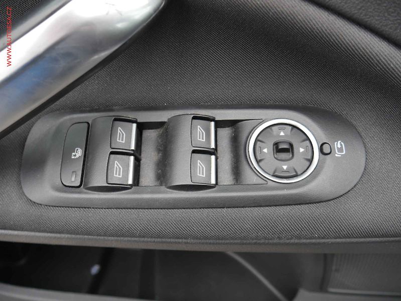 Ford Mondeo (2011) 2.2 TDCi, servis.kniha - fotka 12 z 19