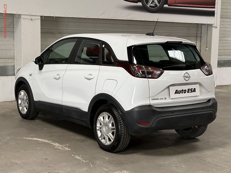 Opel Crossland X (2018) 1.2 i, ČR - fotka 4 z 17