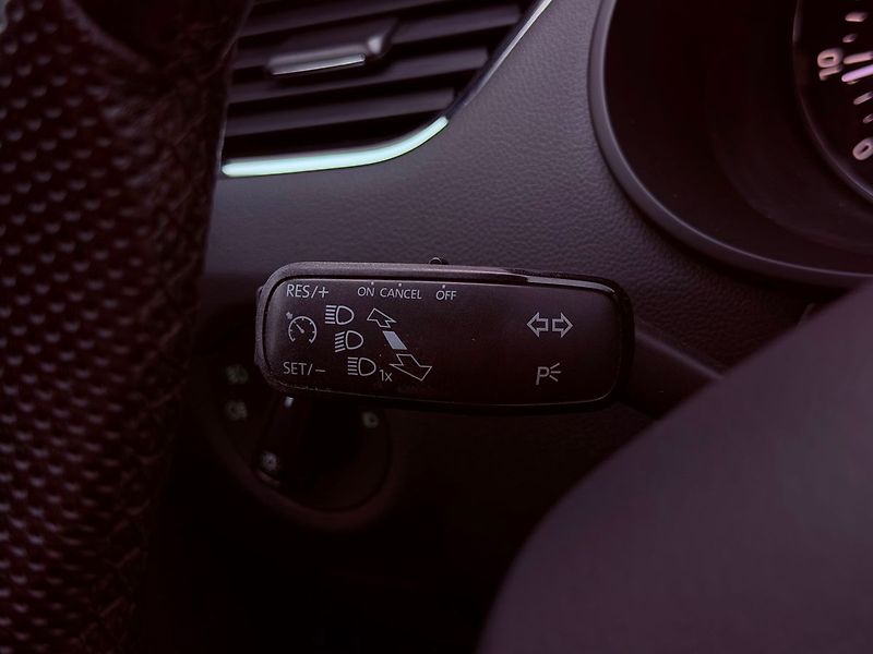 Škoda Octavia 1.4 TSi DSG Style, Navi, TOP - fotka 23 z 27