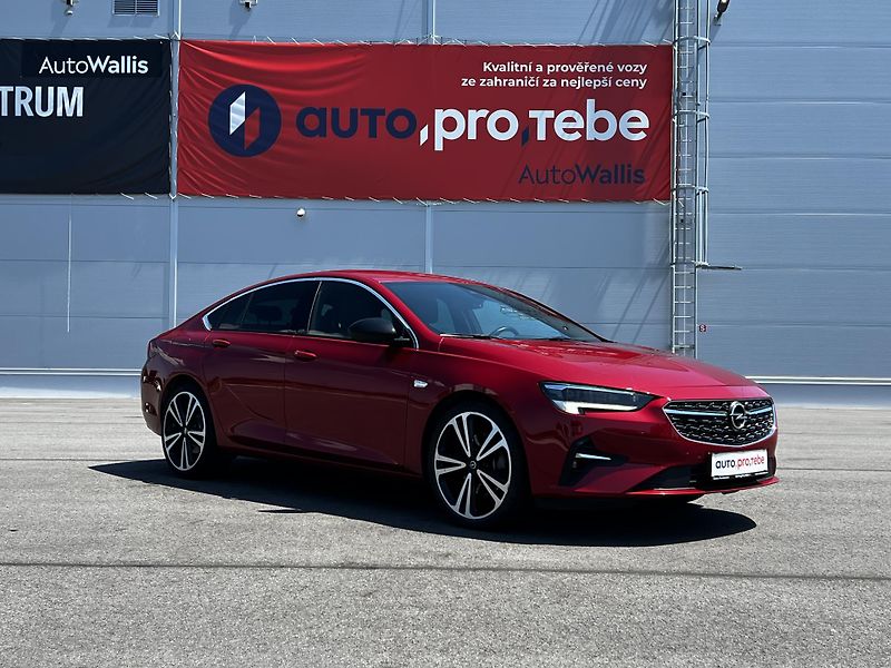 Opel Insignia 2.0T 147kW Aut.ULTIMATE DPH TZ - fotka 2 z 24