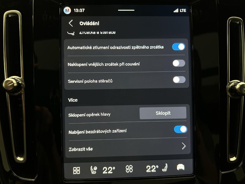 Volvo XC40 (2026) B4 ULTRA DARK AUT - fotka 38 z 43