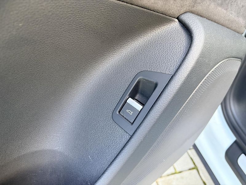Audi Q7 QUATTRO S-LINE MATRIX NEZ. TOP - fotka 19 z 64