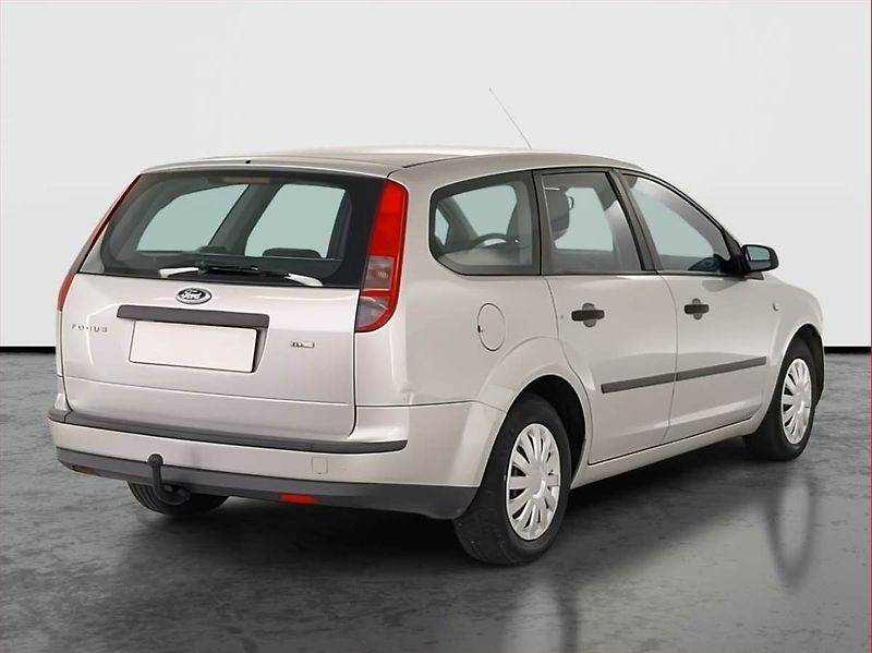 Ford Focus (2005) 1.6 TDCi, po STK, Tažné, Klima - fotka 5 z 19