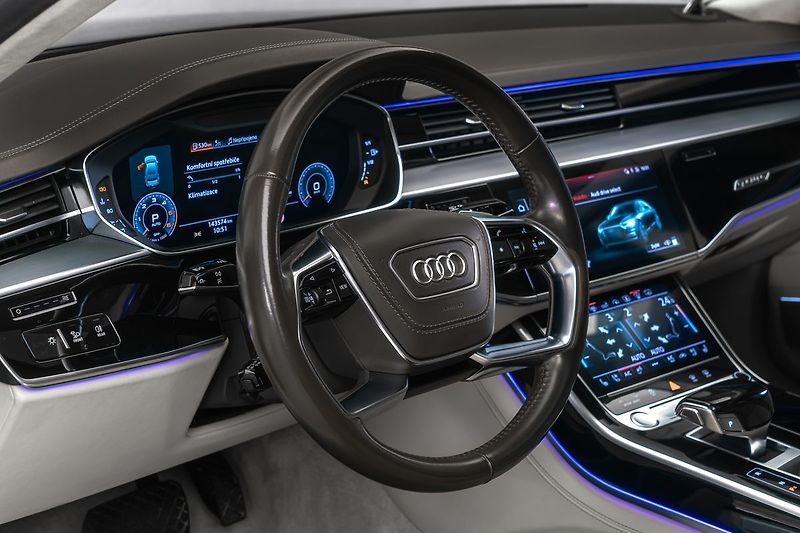 Audi A8 50TDI L Full Masáže Lednice TV - fotka 14 z 25