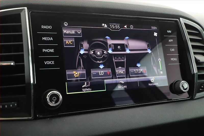 Škoda Karoq (2020) 1.6 TDI, Automat, Navi - fotka 17 z 21