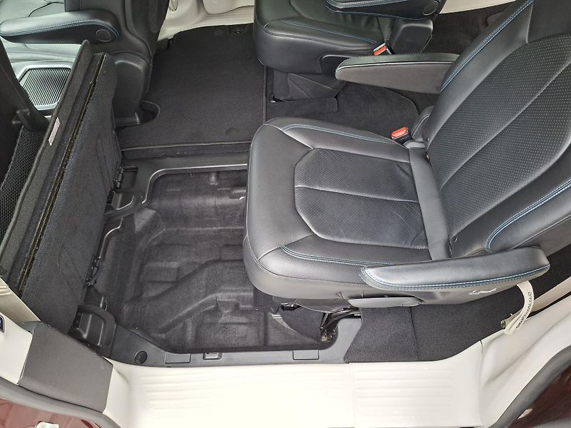 Chrysler Pacifica (2021) 3,6L adapt,anroid, REZERVACE - fotka 17 z 50