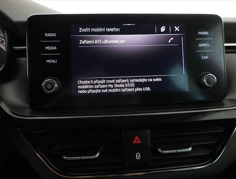 Škoda Kamiq (2021) Ambition Plus 1.5 TSI - fotka 14 z 17