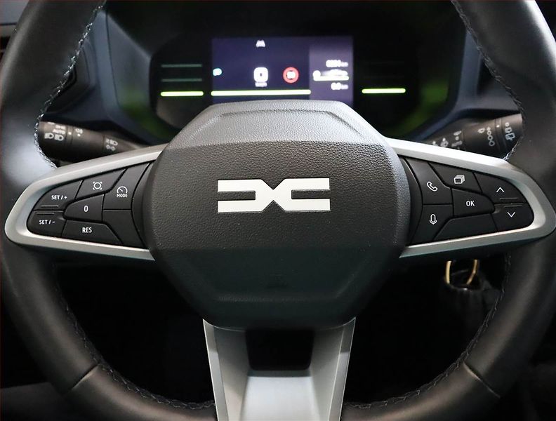 Dacia Duster (2025) 1.0 TCe - fotka 12 z 22
