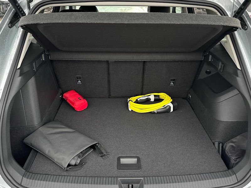 Volkswagen Tiguan (2025) People 1,5 TSI 150 kW eHybrid - fotka 15 z 23