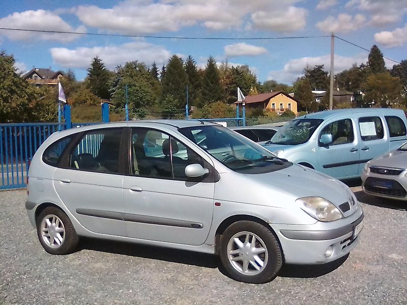 Renault Scénic (2002) 1.9 Dci Expression, jede dobře - fotka 2 z 30