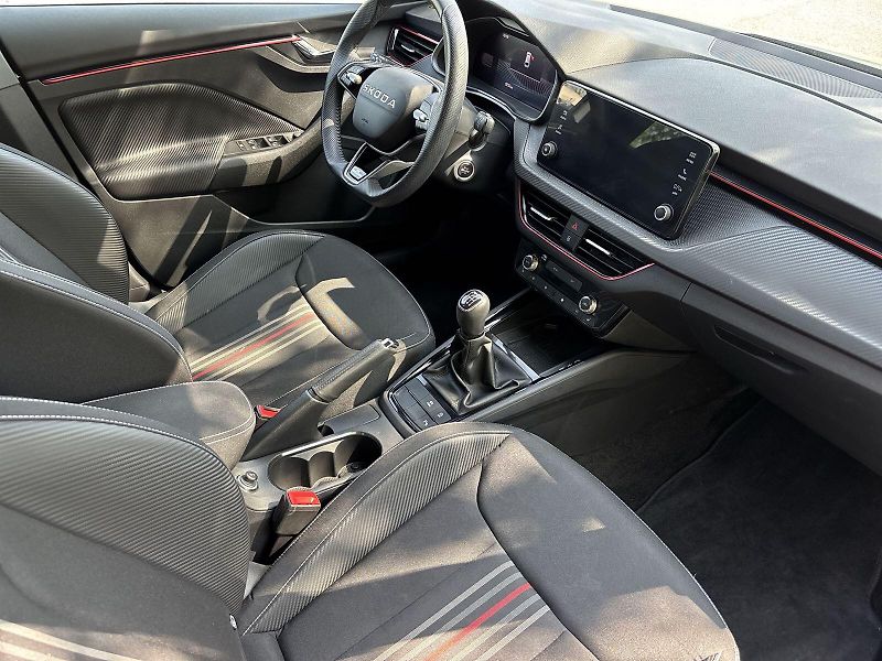Škoda Scala (2025) 1.5 TSI Monte Carlo - fotka 8 z 30