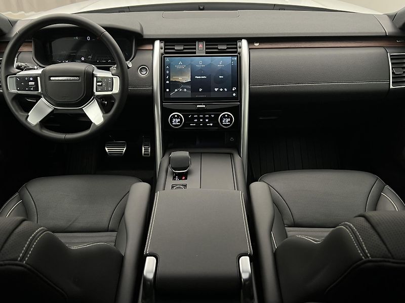 Land Rover Discovery D250 DYNAMIC HSE AWD AUT CZ - fotka 3 z 58