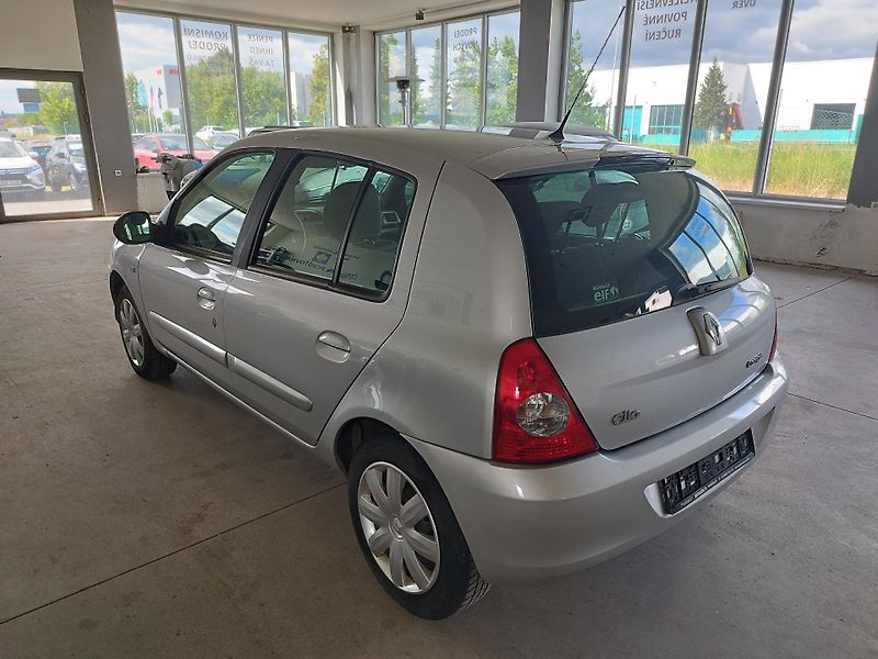 Renault Clio (2009) 1,2i,55kw,KLIMA,SERVISKA - fotka 7 z 21