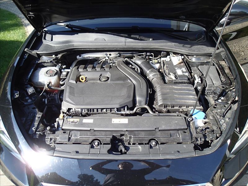 Seat Leon 1,5 eTSI,Execelent,DSG,Tažné - fotka 78 z 80