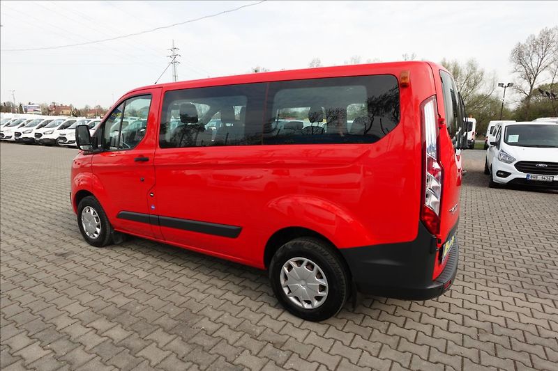 Ford Transit Custom 2,0 TDCi  L1H1 BUS KLIMA SERVI - fotka 12 z 41