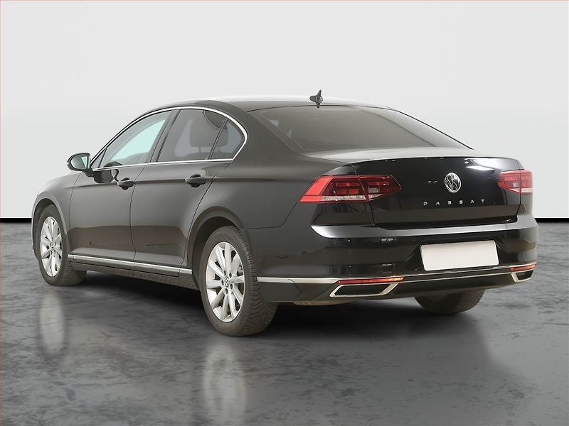 Volkswagen Passat (2020) 2.0 TDI, Automat, Kůže, Navi - fotka 4 z 17