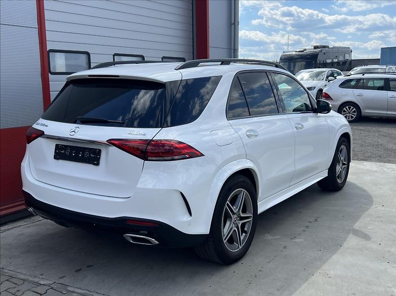 Mercedes-Benz GLE 350De 4MATIC AMG - fotka 5 z 32