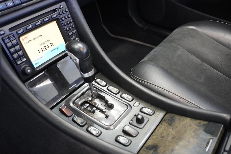 Mercedes-Benz CLK 4,3 AMG V8 AUTOMAT - fotka 16 z 28