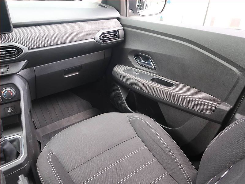 Dacia Sandero (2021) 1.0 TCe, LPG, Tempomat - fotka 8 z 17