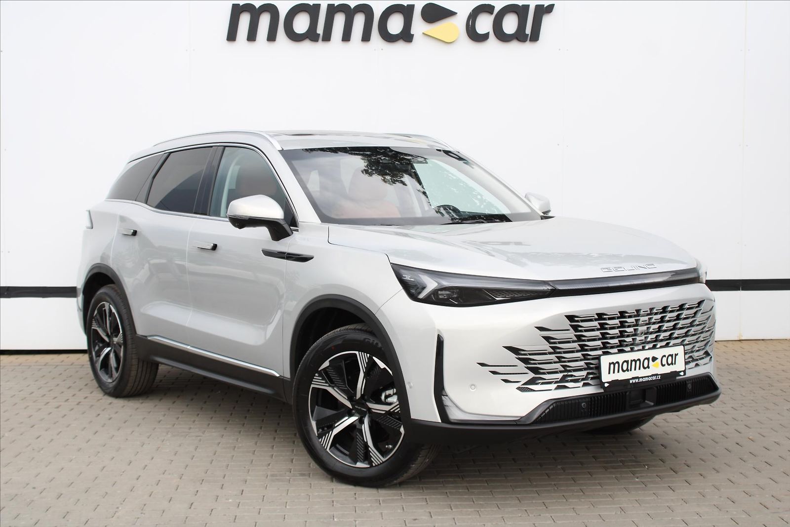 BAIC X7 1.5T 130kW A/T LED PANORAMA