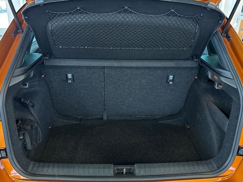 Škoda Kamiq DSG Monte Carlo - fotka 10 z 30