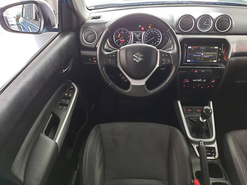Suzuki Vitara (2017) 1.6 DDiS (88kW/120k) - fotka 11 z 21