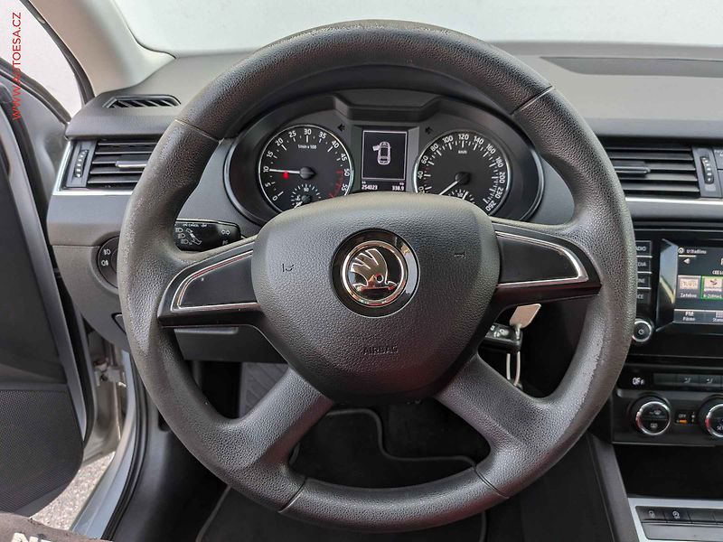 Škoda Octavia (2014) 1.6TDi 4x4, 1.maj, AC, tempo - fotka 13 z 14
