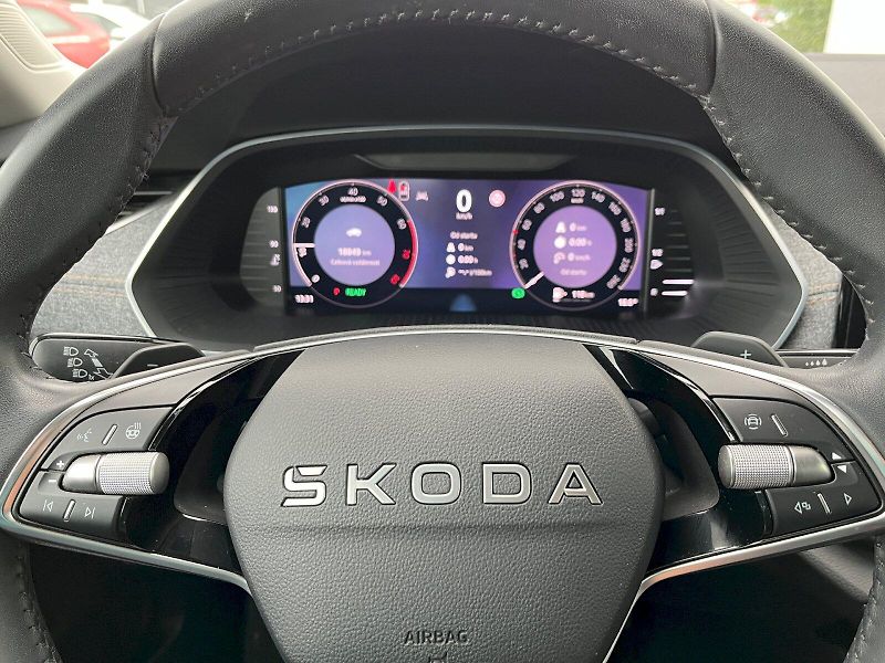 Škoda Octavia (2025) 1.5 TSI 110kW MHEV Top Selecti - fotka 11 z 26
