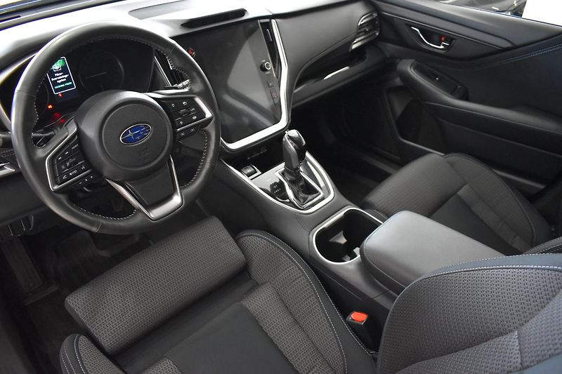 Subaru Outback 2.5i 4WD Active - fotka 9 z 21