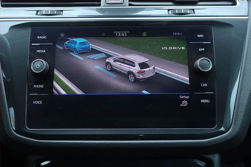 Volkswagen Tiguan (2021) 2.0 TDI - fotka 13 z 24
