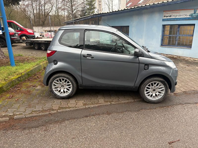 Aixam e-City (2019) - fotka 5 z 22