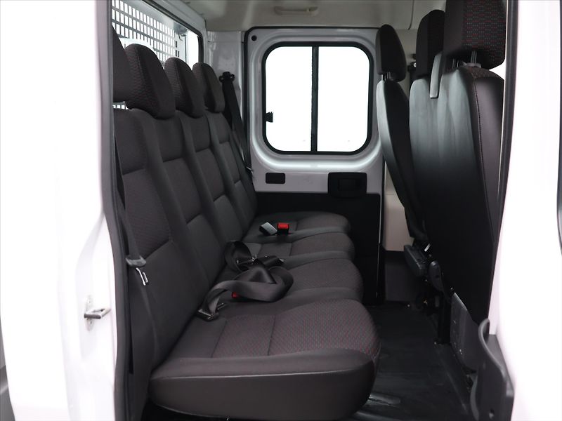 Citroën Jumper 2,2 HDi 7 Míst DPH Tažné 1.Maj - fotka 11 z 25
