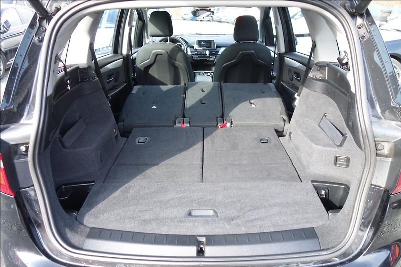 BMW Řada 2 218i,1 MAJ.,SERV.KN.,7MÍST. - fotka 18 z 43